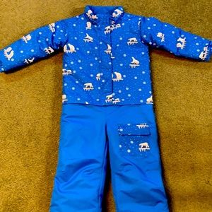 SNOW SUIT (full body-one piece). 3T Unisex